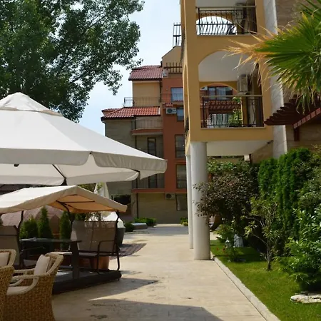 Bratanov Harmony 3 Jungle Апартаменты