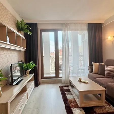 Bratanov Harmony 3 Jungle Апартаменты *