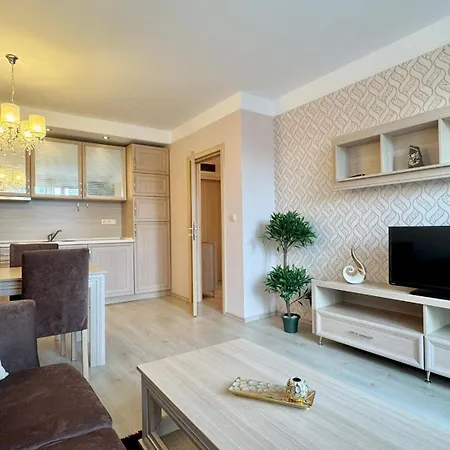 Bratanov Harmony 3 Jungle Апартаменты