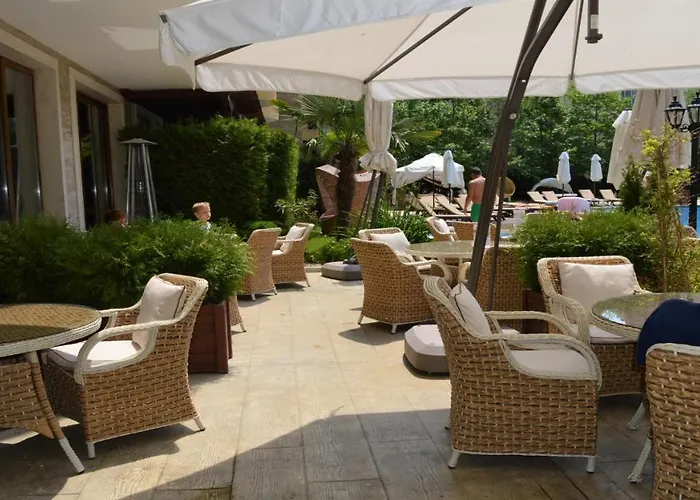 Bratanov Harmony 3 Jungle Lejlighed