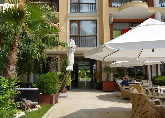 Bratanov Harmony 3 Jungle Lejlighed