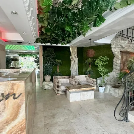 Apartment Bratanov Harmony 3 Jungle Slantschew brjag