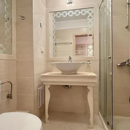 Apartment Bratanov Harmony 3 Jungle Slantschew brjag